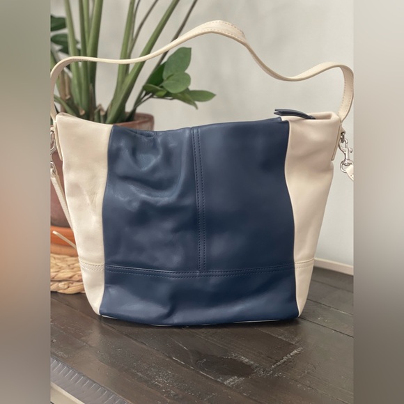 Coach Legacy Weekend Hobo - Picture 2 of 11